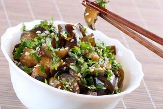 Patlidžan s korijandrom i sezamom