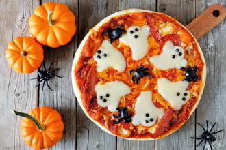 Halloween pizza