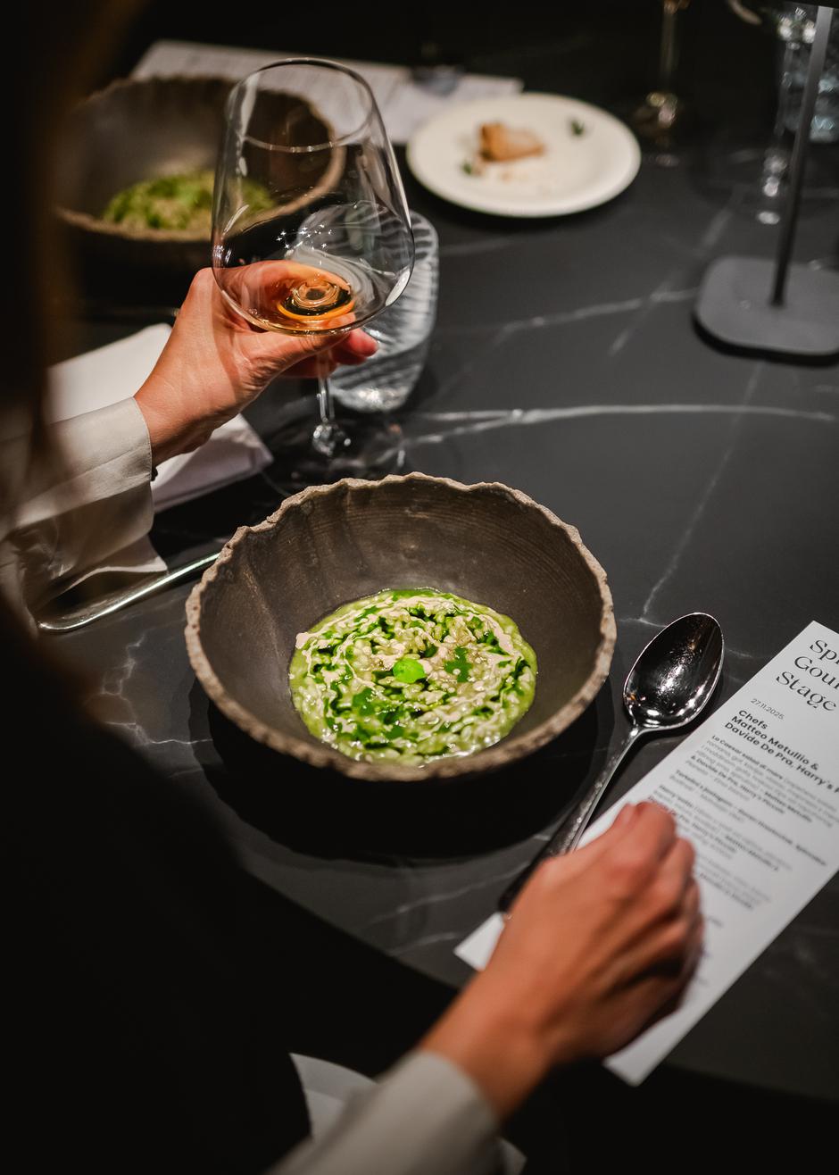 harry's piccolo u spinnakeru | Author: Robert Maric