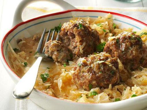 mesne okruglice s kiselim kupusom