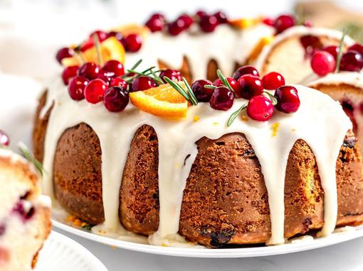 blagdanski kuglof s brusnicama i začinima