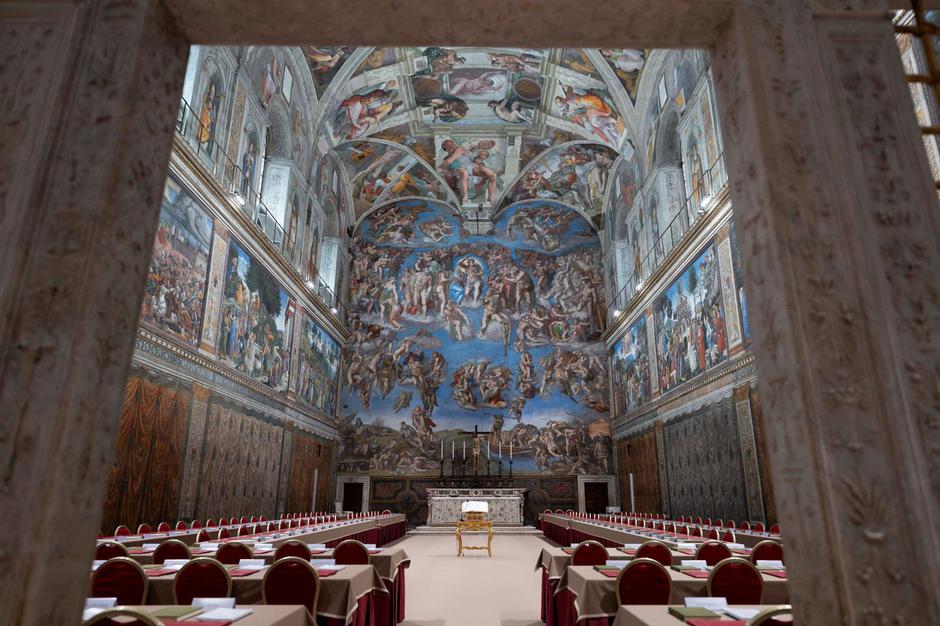 The Sistine Chapel ahead of the conclave to elect the next pope at the Vatican | Author: VATICAN MEDIA/REUTERS