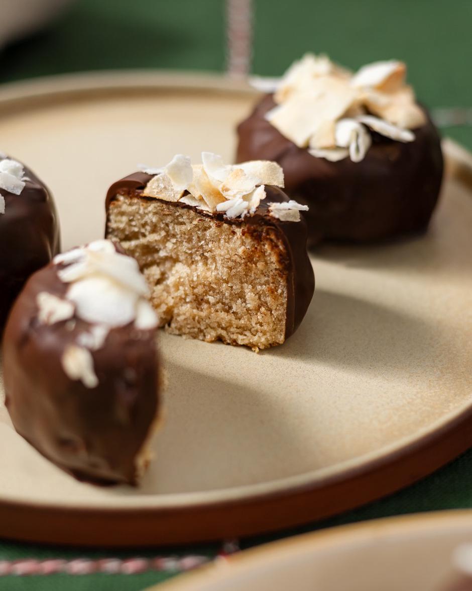 plant based valentinovo | Author: Press