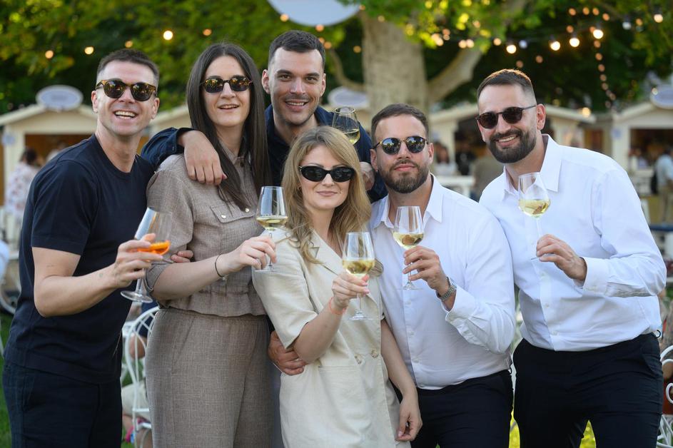 Zagreb: Otvorenje open-air festivala Vinski grad
