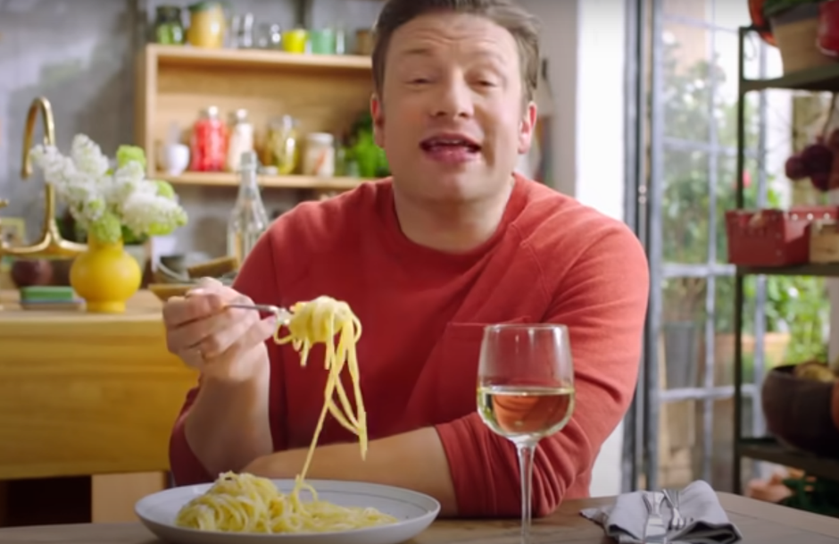 jamie oliver, carbonara s porilukom | Author: YouTube, screenshot