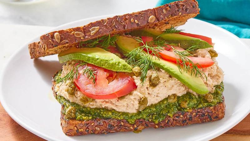 Tunakado, prefini sendvi&ccaron; koji spaja tunu i avokado