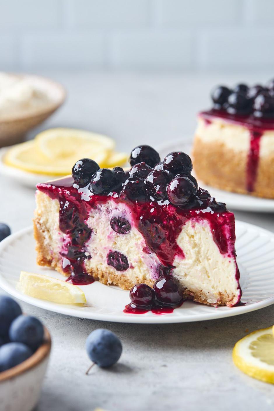 cheesecake s borovnicama | Author: Olive & Mango/Pinterest