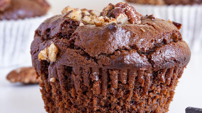 Sočni muffini s čokoladom i pekan orasima