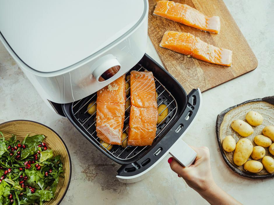 air fryer, friteza na vrući zrak | Author: Daniel Horvath/Unsplash