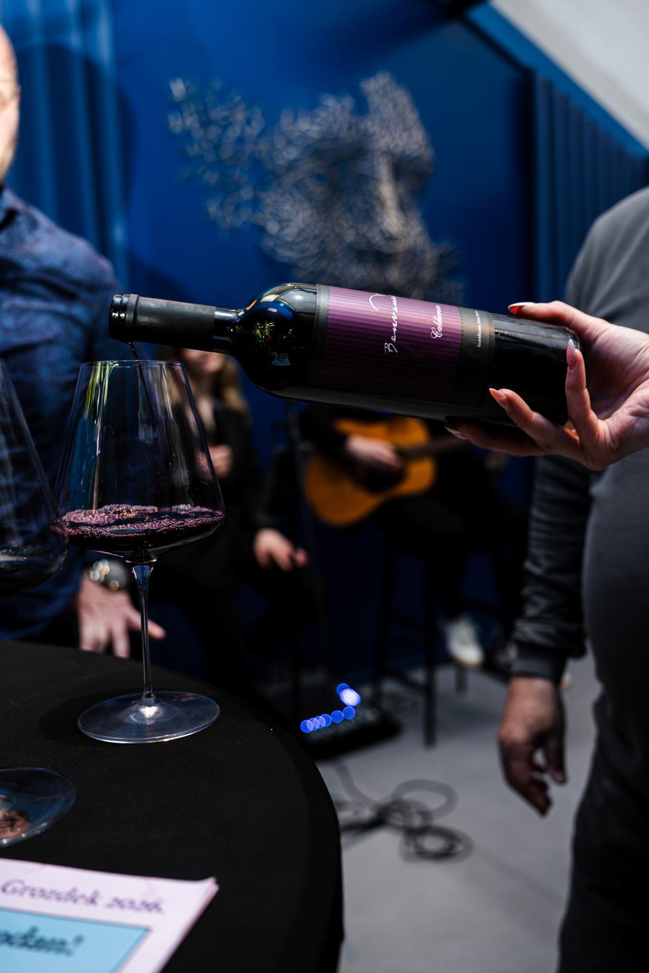 benvenuti | Author: Press