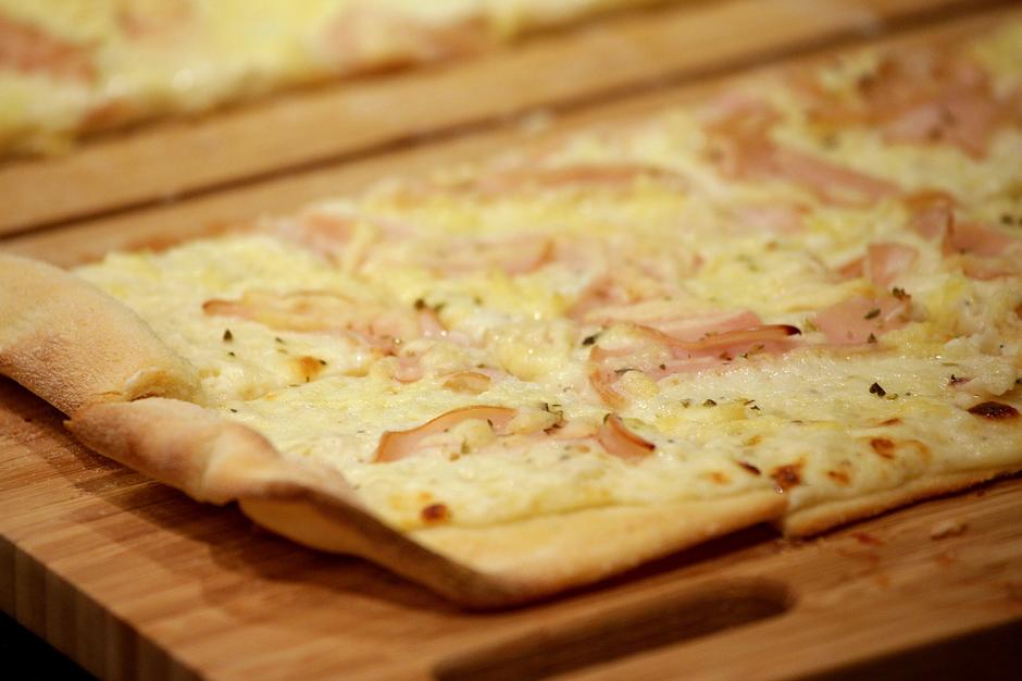 Bijela pizza | Author: Žarko Bašić/PIXSELL