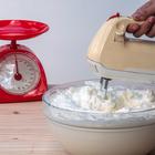 Kako unaprijed napraviti šlag, a da ne ispadne tužno