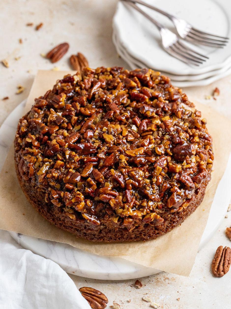 naopaki kolač s pekan orasima | Author: Julie Marie Eats/Pinterest