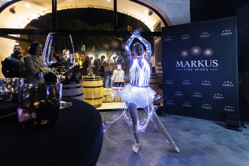Markus Wines | Author: Press