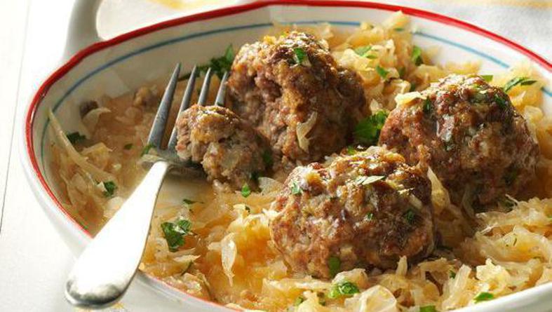 mesne okruglice s kiselim kupusom