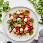 caprese salata s jagodama