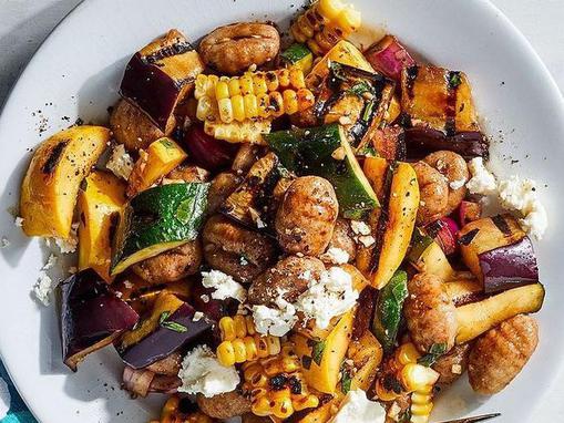 Salata s grilanim povrćem i njokima