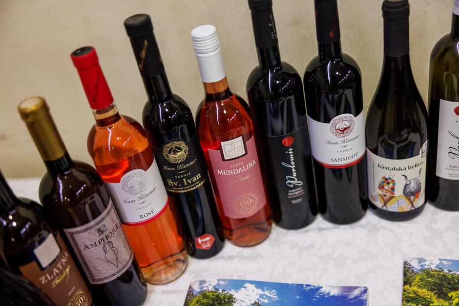 kvarner wines, decanter | Author: Ivor Mažar