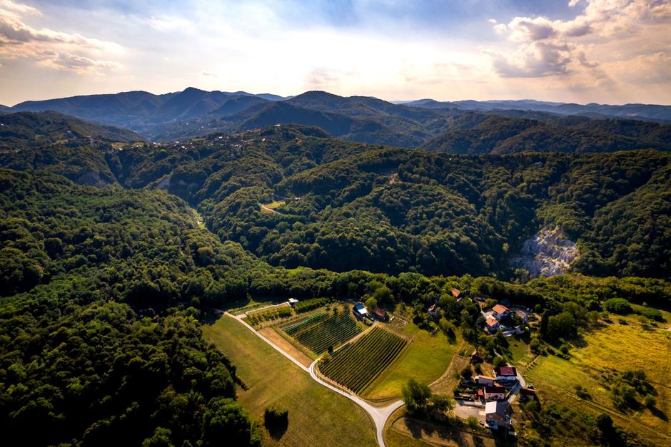 Vinogradi Župančić i Samoborsko gorje iz zraka | Author: Light Komunikacije