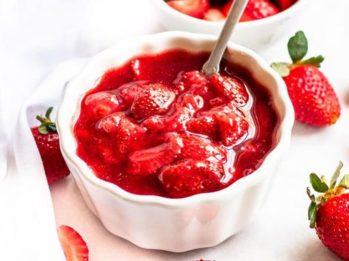 Umak od jagoda za cheesecake koji će svi pamtiti