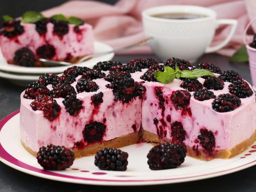 Jogurt torta s kupinama