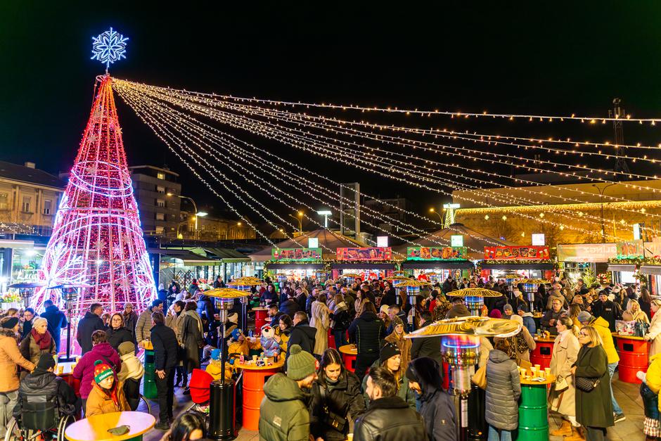 jinglingz advent | Author: Jan Humski