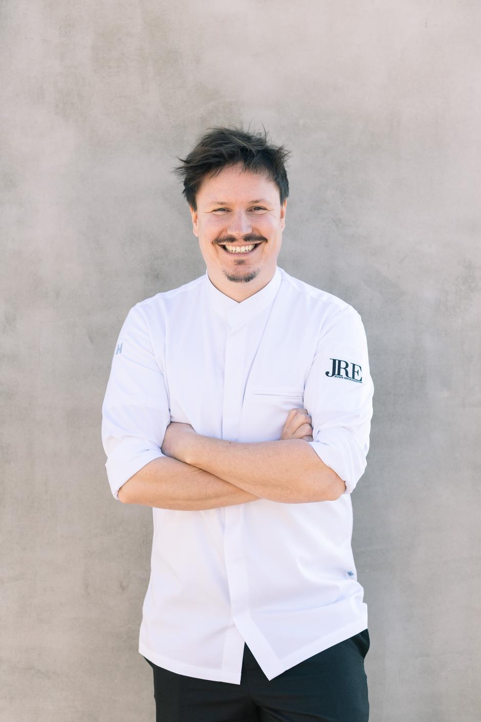 kvarner na tanjuru, deni srdoč marni pleše, vila rova | Author: Press