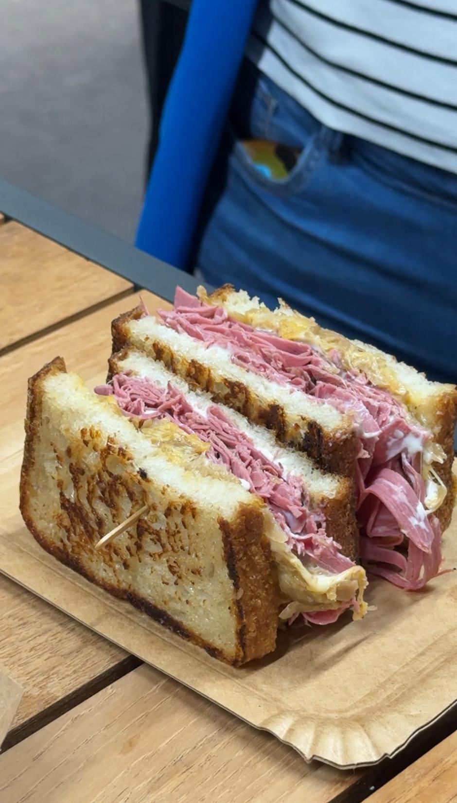 pastrami sendvič, fuliranje 2025., picnic mingle&fun | Author: Marijana Zlomislić