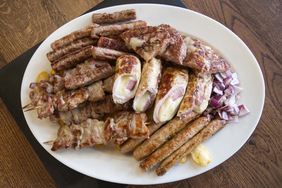 mitnica | Author: Rene Karaman