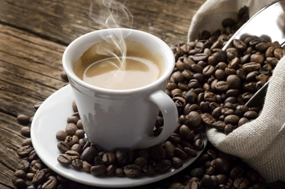 kava i zrna kave.jpg
