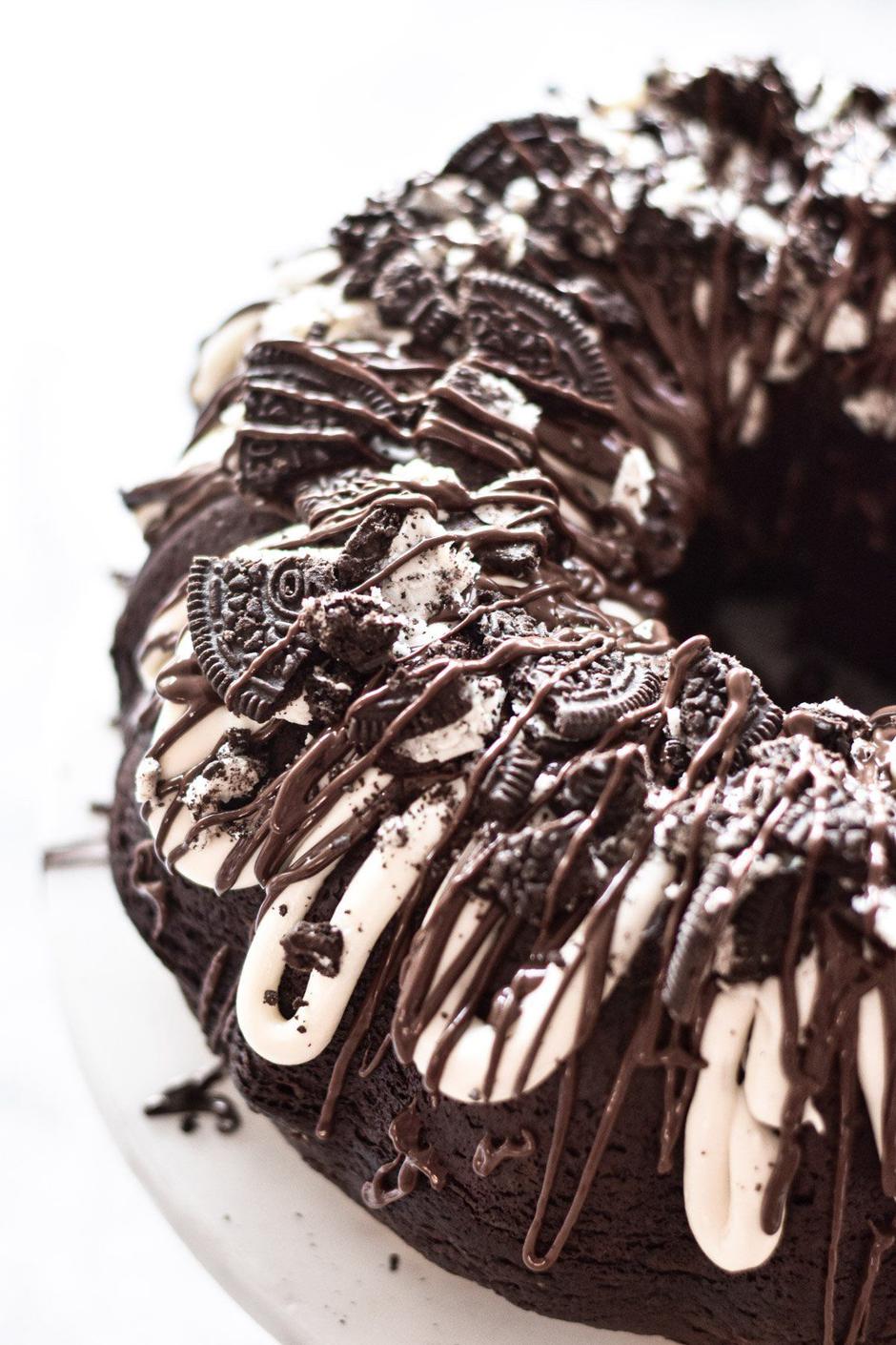 oreo kuglof | Author: Dance Around The Kitchen/Pinterest