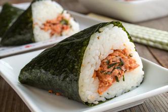 onigirazu, sushi sendvič
