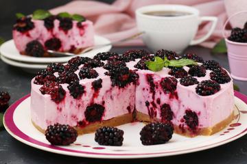 Jogurt torta s kupinama