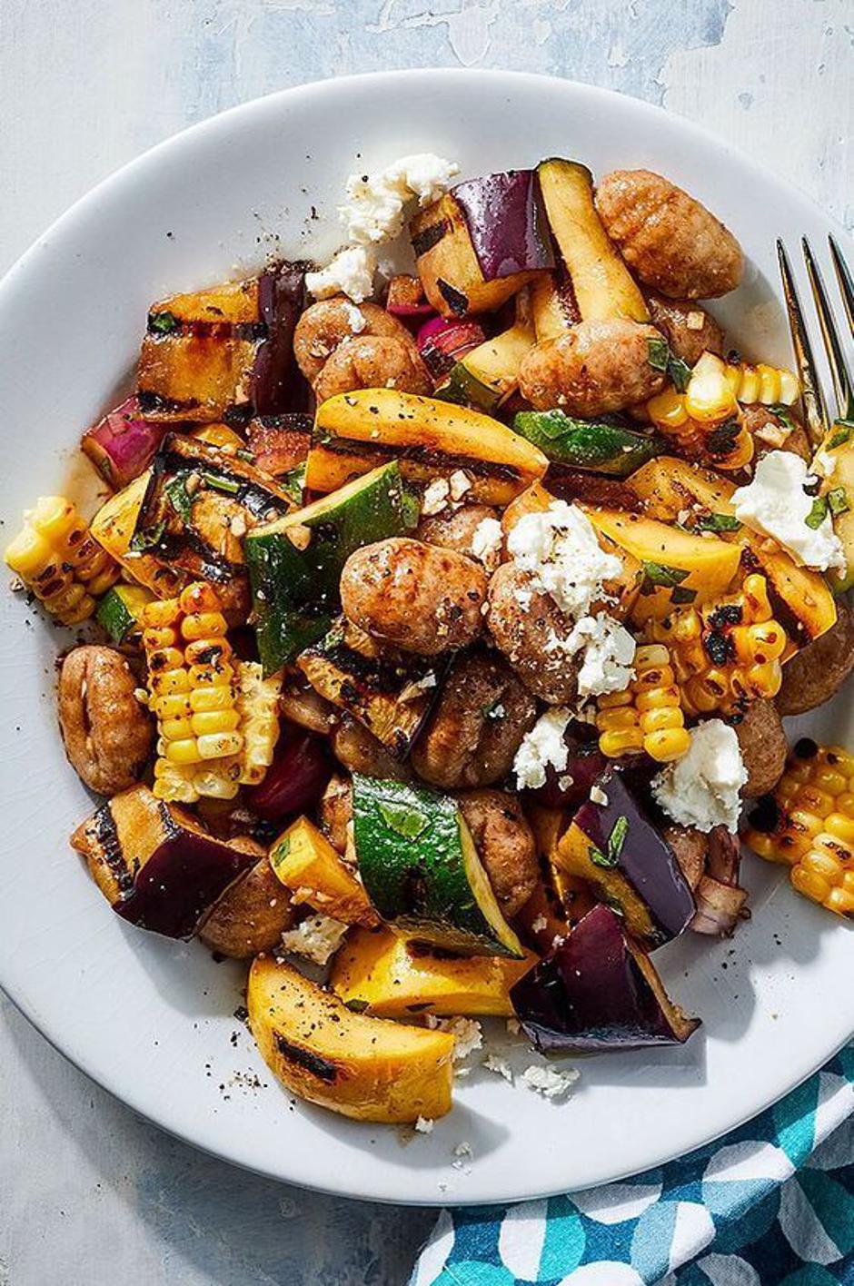 Salata s grilanim povrćem i njokima | Author: EatingWell/Pinterest