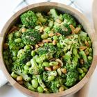 Isprobaj salatu od brokule s kikiriki preljevom