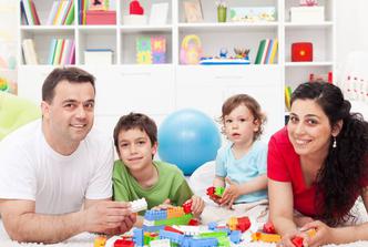 Feed/24Sata-Lifestyle/2025-24/Roditelji_Igra_Dreamstime_Xxl_25723340.Jpg