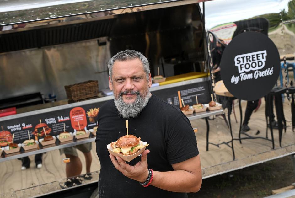 Zagreb: Burger fest na Trgu dr. Franje Tuđmana | Author: Josip Regovic/PIXSELL