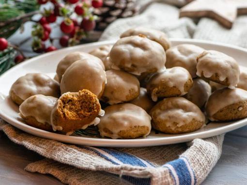 Pfeffernüsse: aromatični njemački keksi s paprom i narančinom glazurom