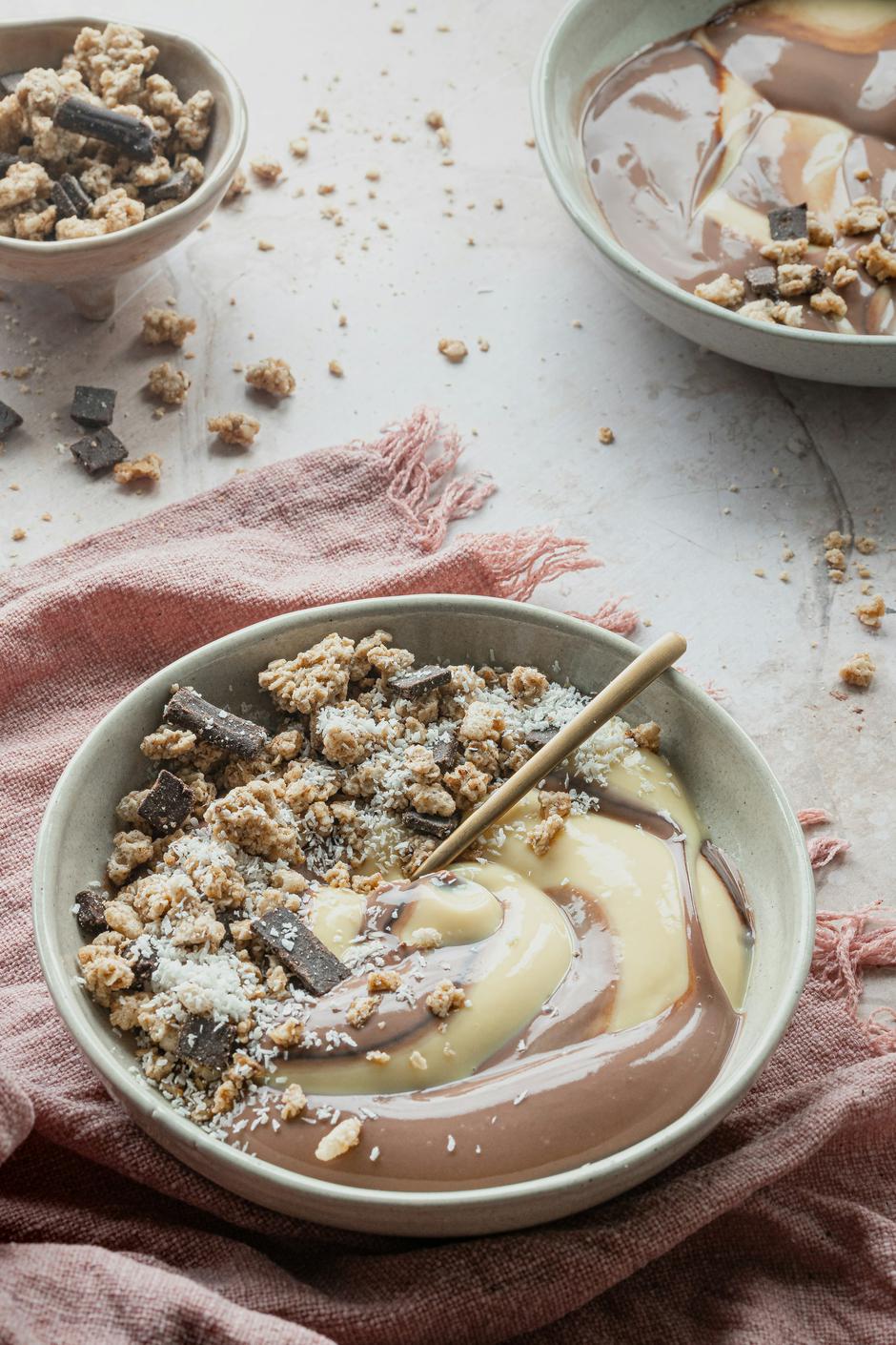 smoothie bowl | Author: Michelle Henderson/Unsplash