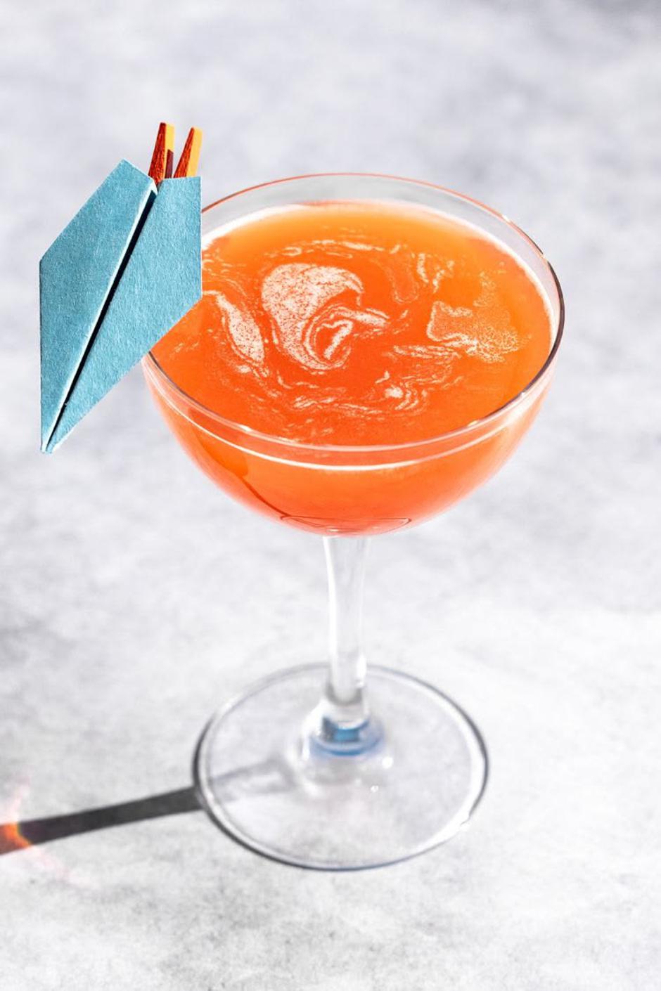 paper plane koktel | Author: Lms8691/Pinterest