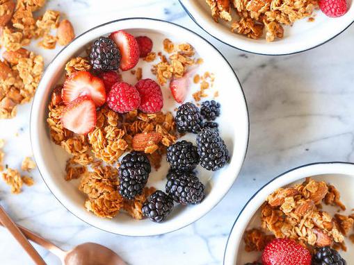 Granola s bademovim maslacem