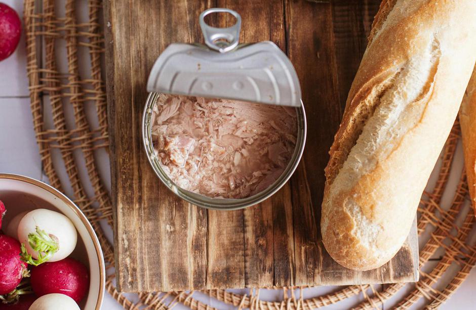 tuna konzerva | Author: Anna Jakutajc Wojtalik/Unsplash