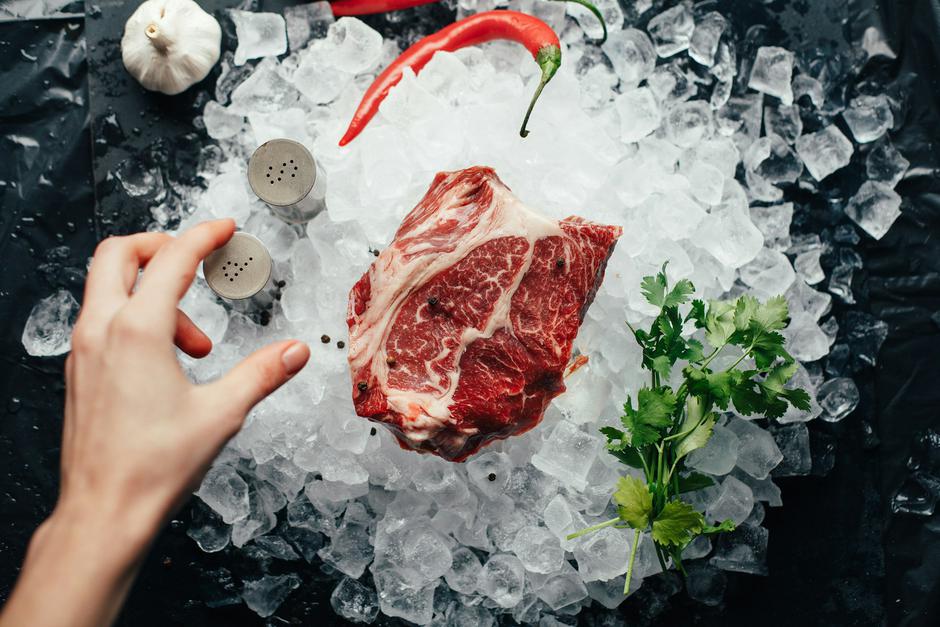 steak, zamrznuto | Author: Victoria Shes/Unsplash
