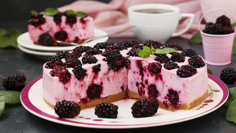 Jogurt torta s kupinama