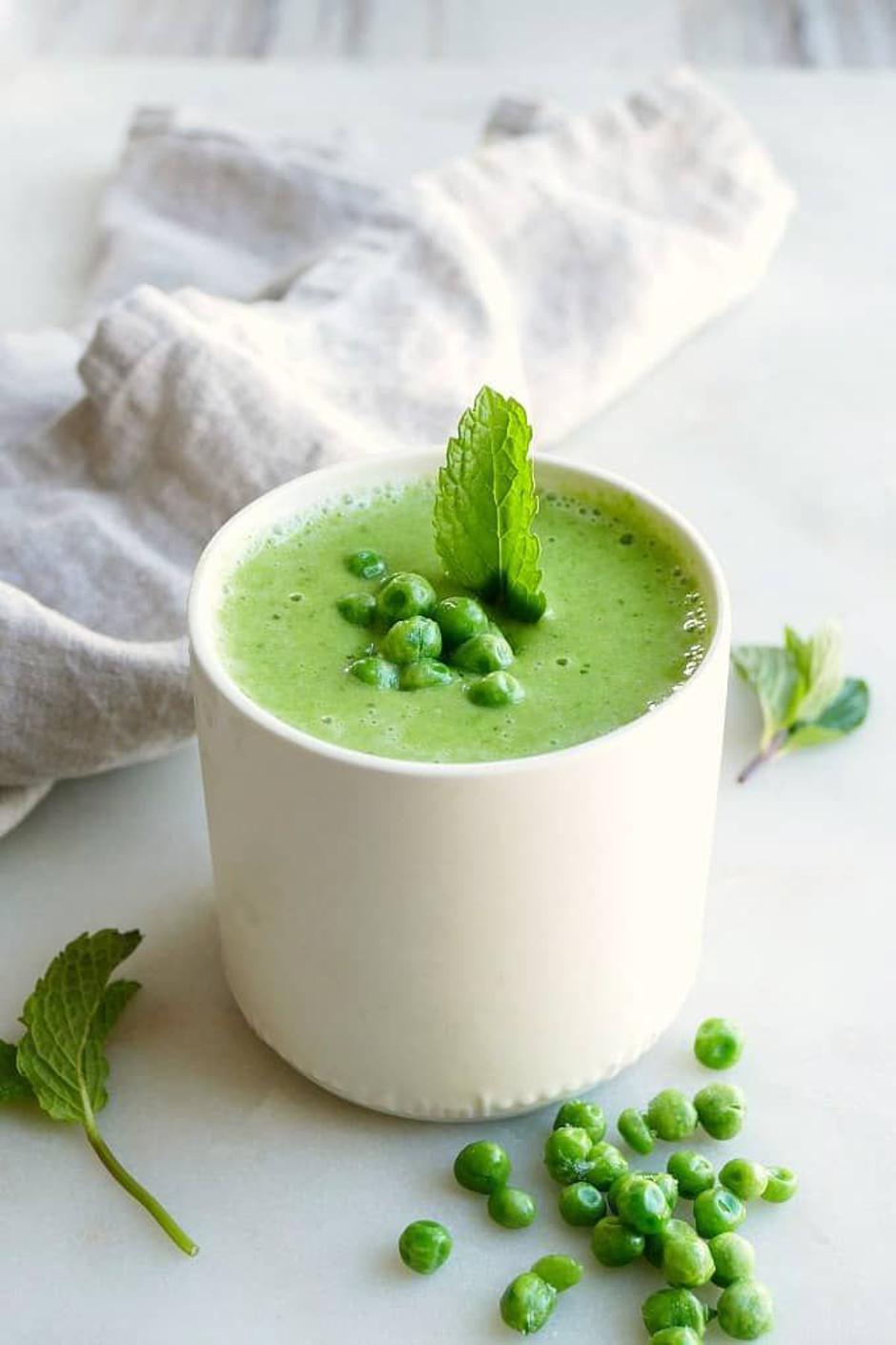 zeleni smoothie, smoothie s graškom | Author: itsavegworldafterall.com/Pinterest