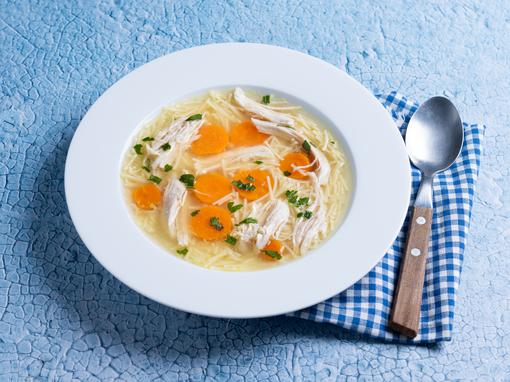 Domaća pileća juha