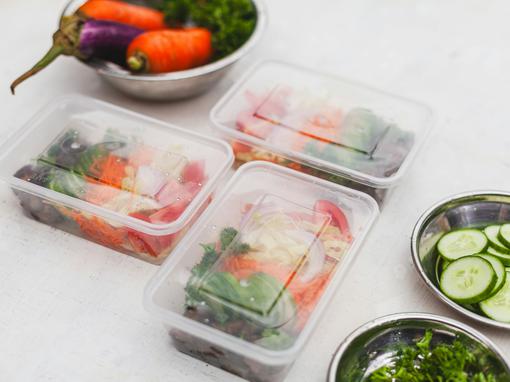 plastične posude za hranu