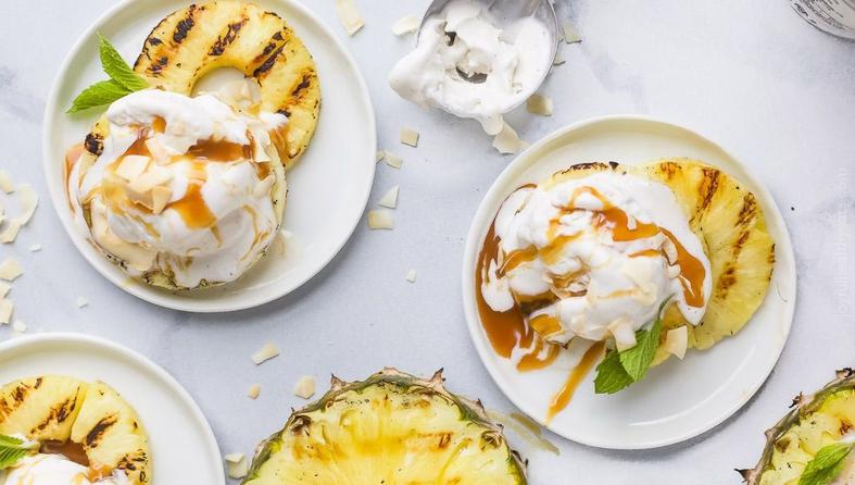 grilani ananas sa sladoledom