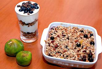 granola, jogurt, smokve.jpg