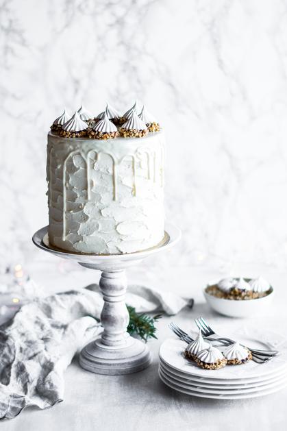 Čarobna zimska torta od čokolade i lješnjaka